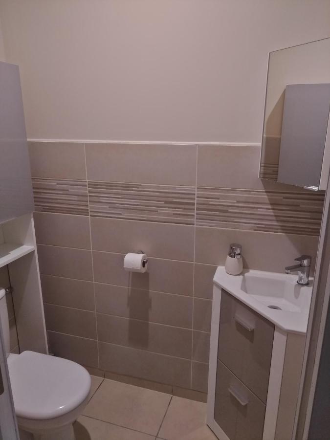 Appartement Meuble Proche De Cassis Roquefort-la-Bédoule Eksteriør bilde